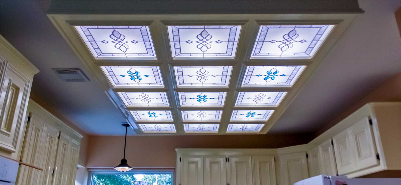 Decorative ceiling clearance light panels